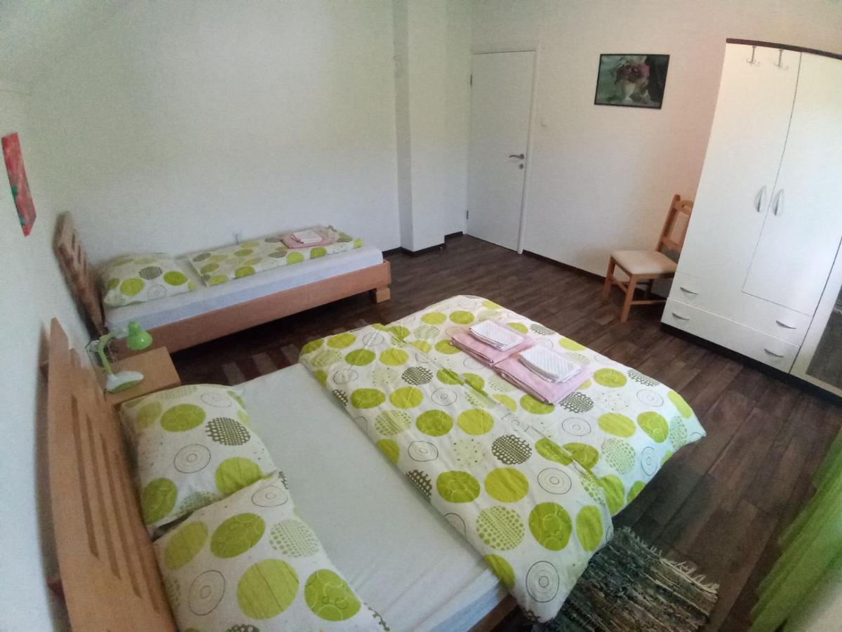 Apartment Gradina Korenica Bagian luar foto
