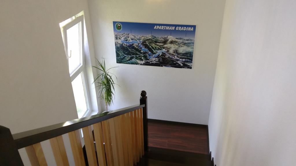 Apartment Gradina Korenica Bagian luar foto